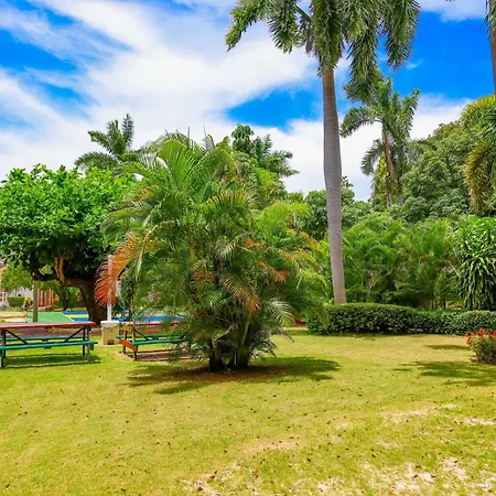 Grand Decameron Montego Beach, A Trademark All-Inclusive Resort Montego Bay Exterior photo